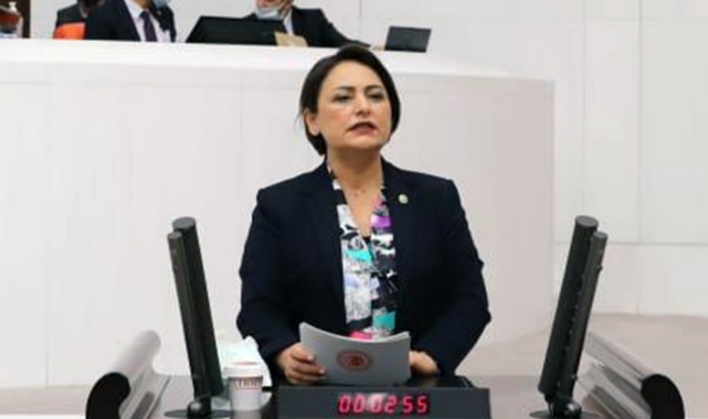 ''Çiftçi borçlu, KOBİ borçlu, vatandaş borçlu!''