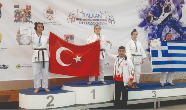 EMİNE SÖZÜNÜ TUTTU  BALKAN ŞAMPİYON OLDU