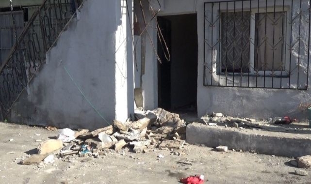 Evin balkonu çöktü: 1 yaralı