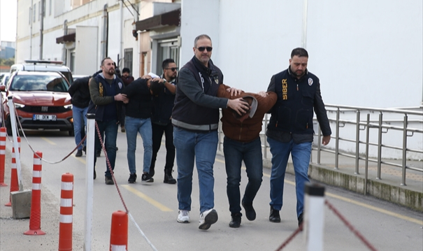 İnternet Dolandırıcılarına Operasyon