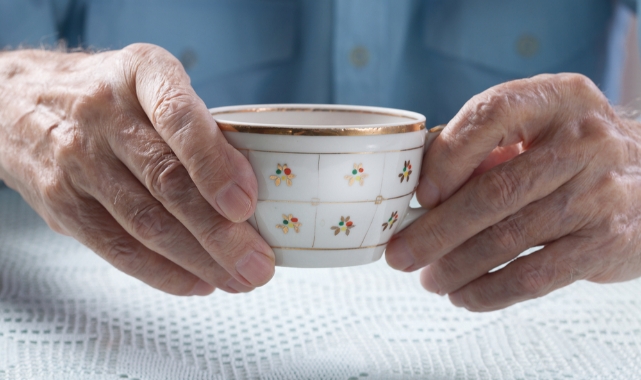 Parkinson hastalığında ’titremeyi’ önlüyor!