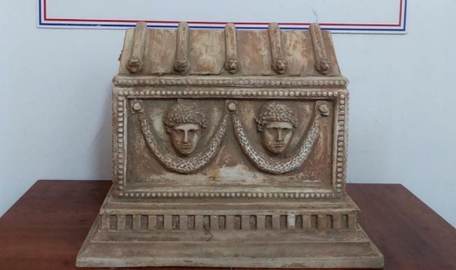Roma Dönemi'ne ait lahit ele geçirildi