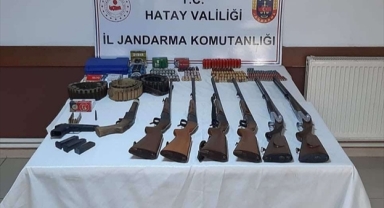 Ruhsatsız 7 av tüfeği ve tabanca ele geçirildi