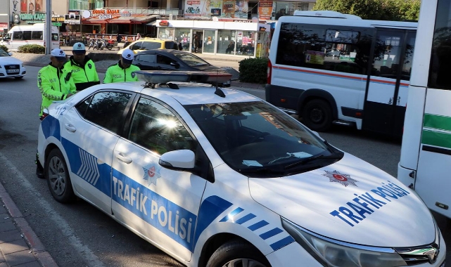 Yayalara yol vermeyen sürücülere ceza yağdı!