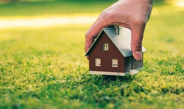 Adana Pozantı'da 2 katlı ev ve arsası icradan satılık