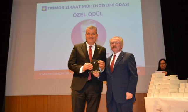 Ayhan Barut'a ''ZMO Özel'' Ödülü