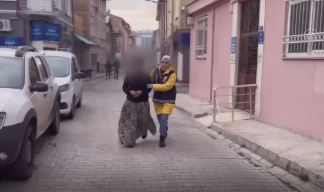 Azılı Hırsızlar Ev Sahibine Yakalandı