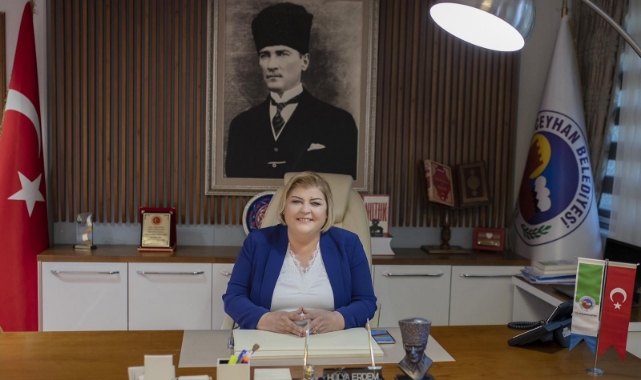 Ceyhan kurtuluş gününü kutluyor