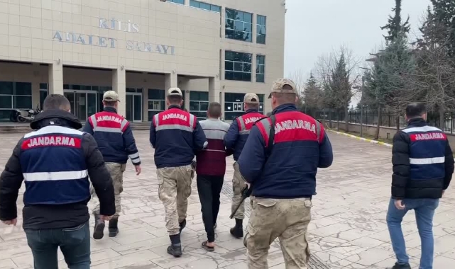 Firari cinayet zanlısı sınırda yakalandı