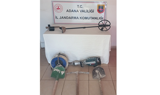 Kçak kazı yapan 5 kişi suçüstü yakalandı