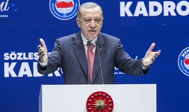 Memur ve Emekliye Yüzde 25 Zam Müjdesi