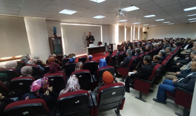 Müftü Taşcı, Ceyhan’da Din Görevlileriyle Buluştu