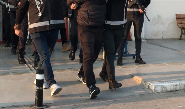 Polisin ikna çabaları sonucu 5 PKK'lı terörist teslim oldu