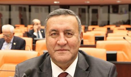 “Sağlık Çalışanları Atama Bekliyor”