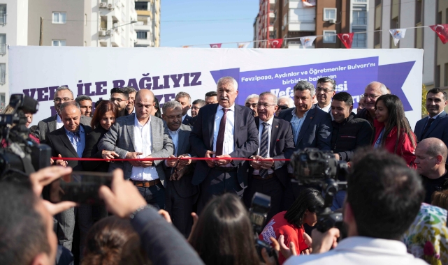 Vefa Caddesi Köprüsü Hizmete Açıldı