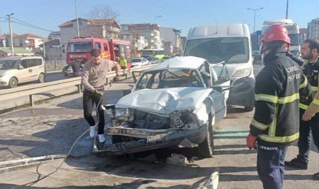 Zincirleme trafik kazası: 1'i çocuk 7 yaralı