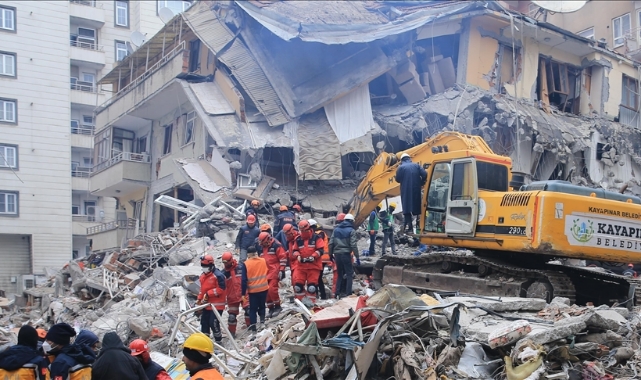 3 ilde yıkılan binalarla ilgili soruşturma başlatıldı
