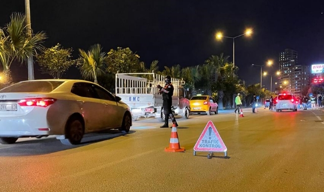 Adana'da 2 bin polisle "huzur ve güven" uygulaması