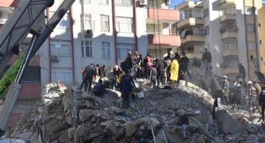 Adana'daki Depremde Ölü ve Yaralı İnsan Sayısı Kesinleşti