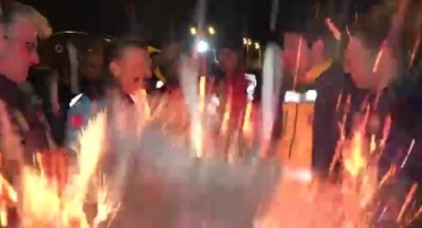 Ateş başında talihsiz kaza!