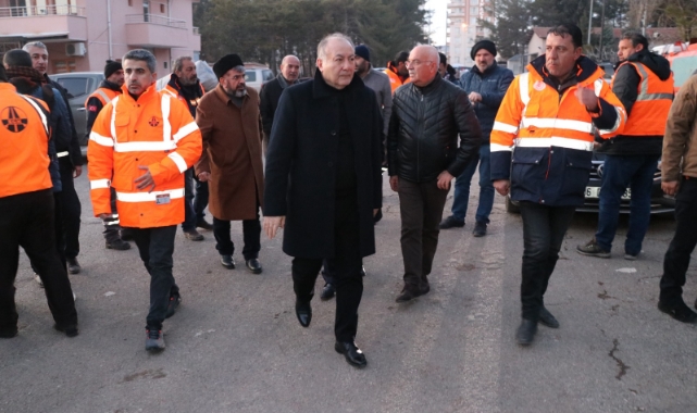Bu felaketi el birliğiyle aşacağız