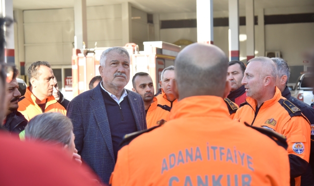 Büyükşehir'den Deprem Bölgesine Ekip ve Ekipman Desteği