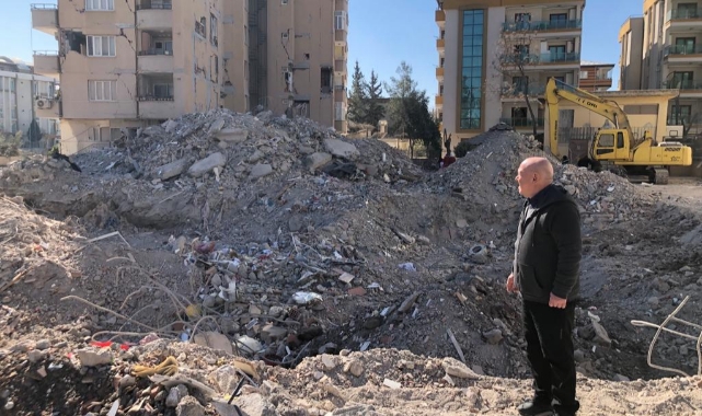 Depremde 15 Gazeteci Yaşamını Yitirdi