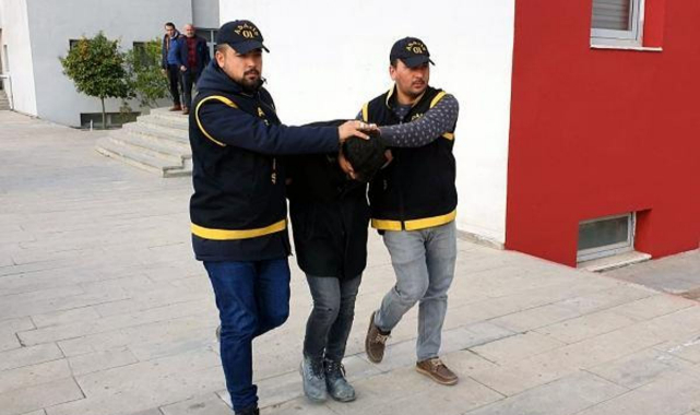 Depremde ölen kişinin kredi kartını çalıp, harcama yaptı!