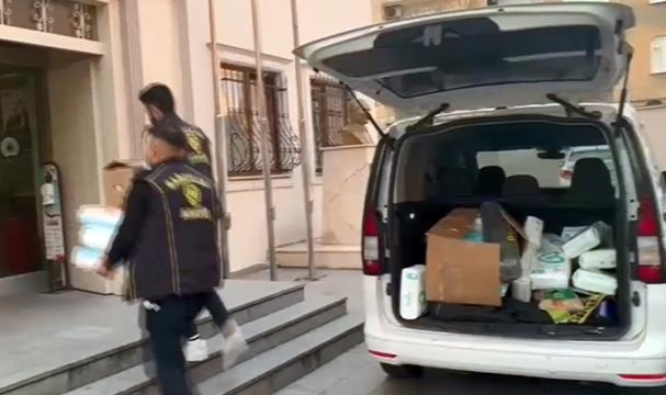 Depremzedeler İçin Topladığı Yardımlar Evinden Çıktı!