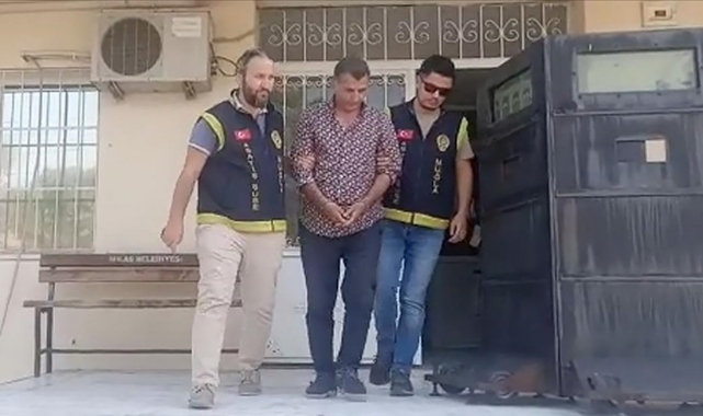 Eski THK Üniversitesi Rektörü Ünsal Ban Tutuklandı