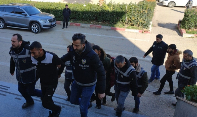 Pazarda kavgaya karışan 6 Suriyeli sınır dışı edildi