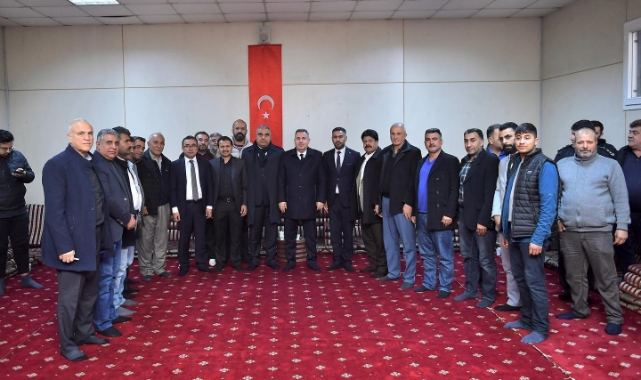 Vali Elban Yüreğir'de Muhtar ve Vatandaşlarla Bir Araya Geldi
