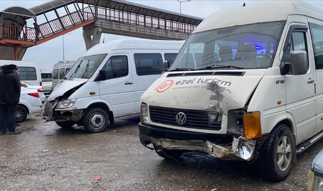 Zincirleme Trafik Kazası: 15 Yaralı