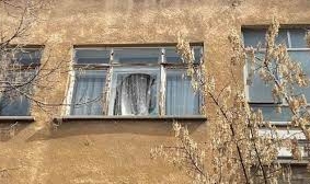 2. Kattaki Evinden Aşağı Mı Atıldı?