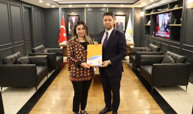 AK Partide Av.Hazal Dizman Heyecanı