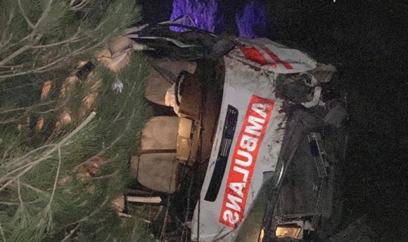 Ambulans Şarampole Uçtu