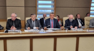 Ayhan Barut: "Çiftçiye Yasak Getirmeyin, Destek verin"