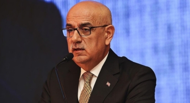 Bakan Kirişçi: "Adana'da 1900 konut, 7 köy evi yapılacak"