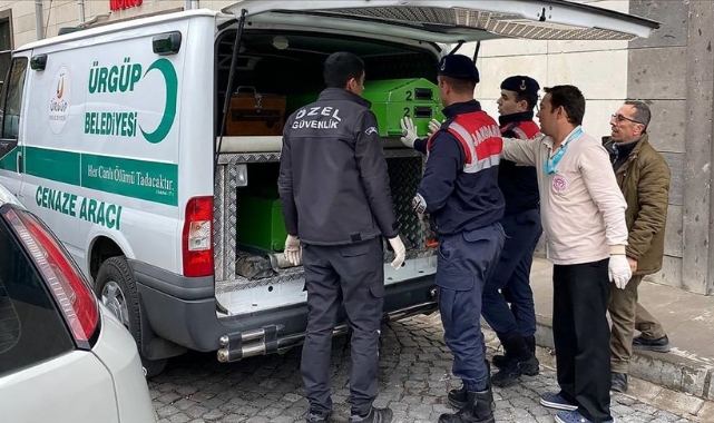 Balayı Yaptıkları Otelde Ölü Bulundular!