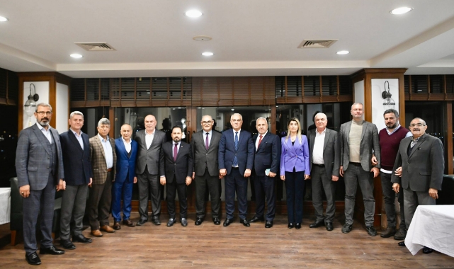 Başkan Kanlı, İlçe Belediye Başkanlarıyla Bir Araya Geldi