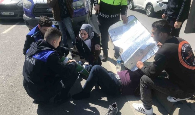 Çarptıkları Adama İlk Müdahaleyi Onlar Yaptı
