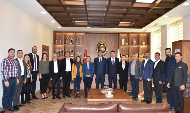 CHP Heyeti, Baro Başkanı Ayaz'ı Ziyaret Etti, Bilgi Aldı