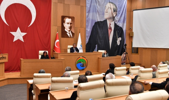Çukurova'da Tarihi Meclis Oturumu