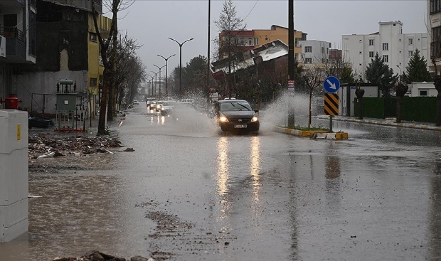 Deprem Bölgelerinde Kuvvetli Rüzgar Uyarısı