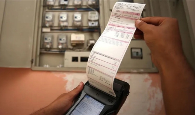 Depremzedelerin Elektrik Ve Doğal Gaz Borçları Silindi