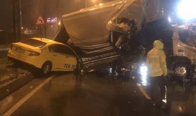 Feci Kaza: 3 Yaralı