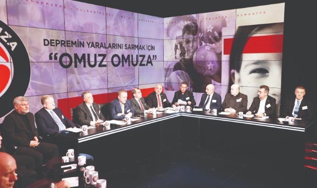 Futbol Ailesi Depremzedeler İçin "Omuz Omuza" Verdi