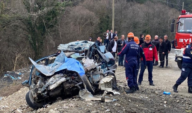 Karı Koca Feci Kazada Hayatını Kaybetti