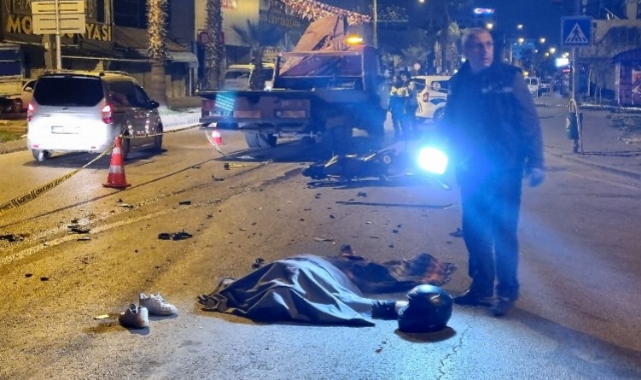Motosiklet Sürücüsü Feci Şekilde Can Verdi