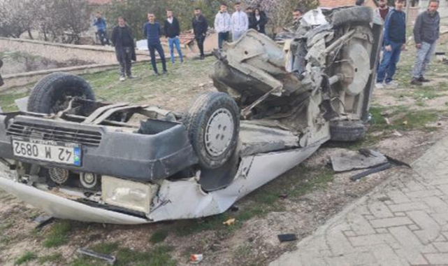 Otomobiller Çarpıştı: 1 Ölü, 1 Yaralı